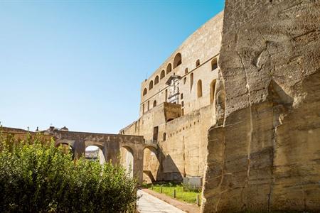 Castel Sant’Elmo en Museo di San Martino in Napels bezoeken