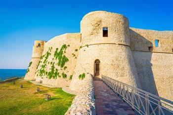 Castello Aragonese bezoeken, Abruzzen