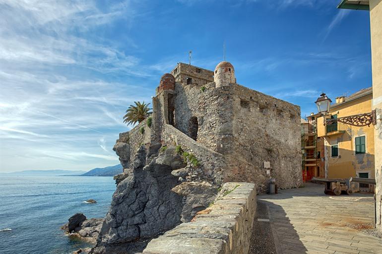 Castello della Dragonara, Camogli