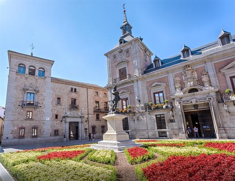 Catedral de Santa María la Real de la Almudena Madrid