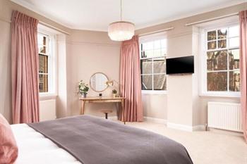 Cathedral House boeken