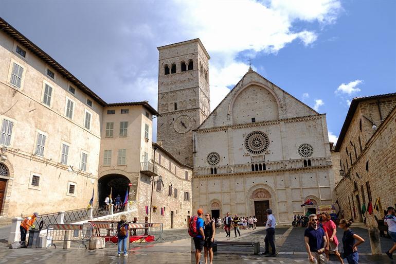 Cattedrale di San Rufino, Assisi
