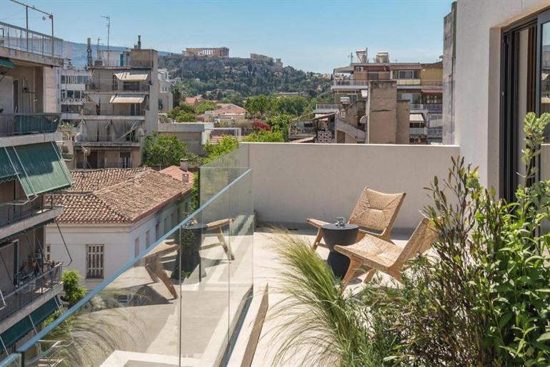 Ceramian Athens boeken