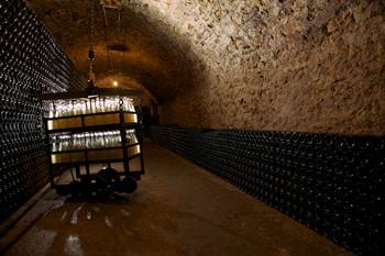 Champagnehuis Jean Milan in Oger