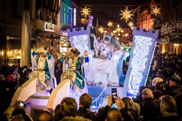 Christmas Parade in Valkenburg bewonderen