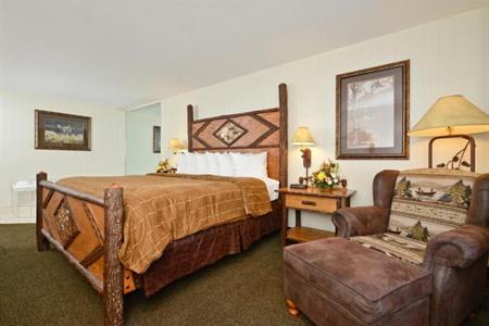 Clubhouse Inn boeken