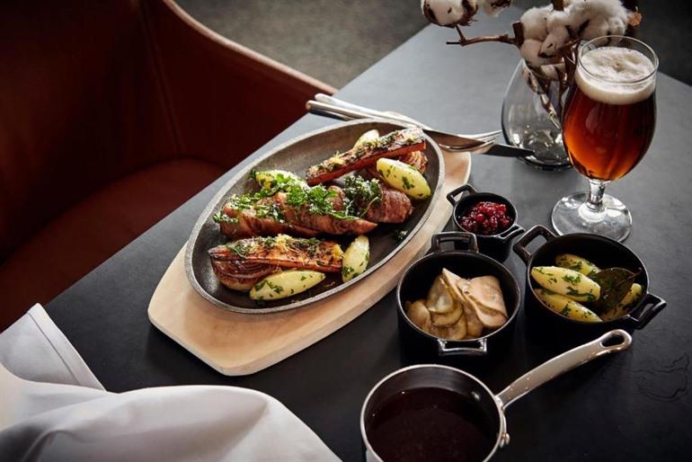 Comwell Hvide Hus Aalborg boeken