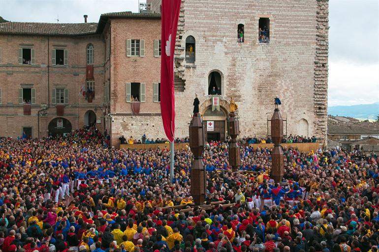 Corsa dei Ceri, traditioneel volksfeest Gubbio