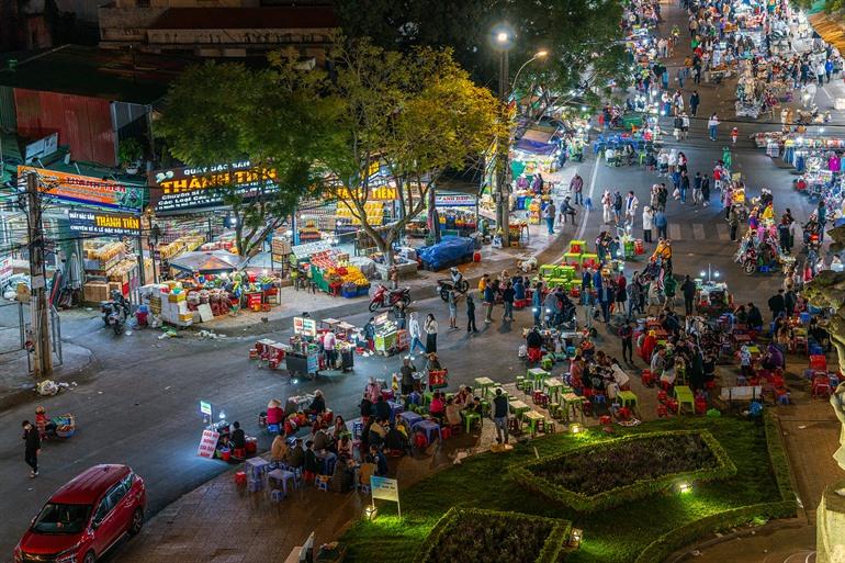 Dalat Night Market