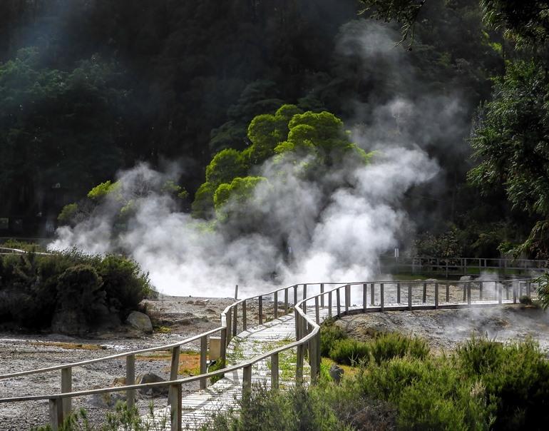 De fumarolen rond Lagoa das Furnas