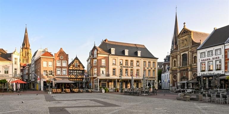 De gezellige markt van Sittard