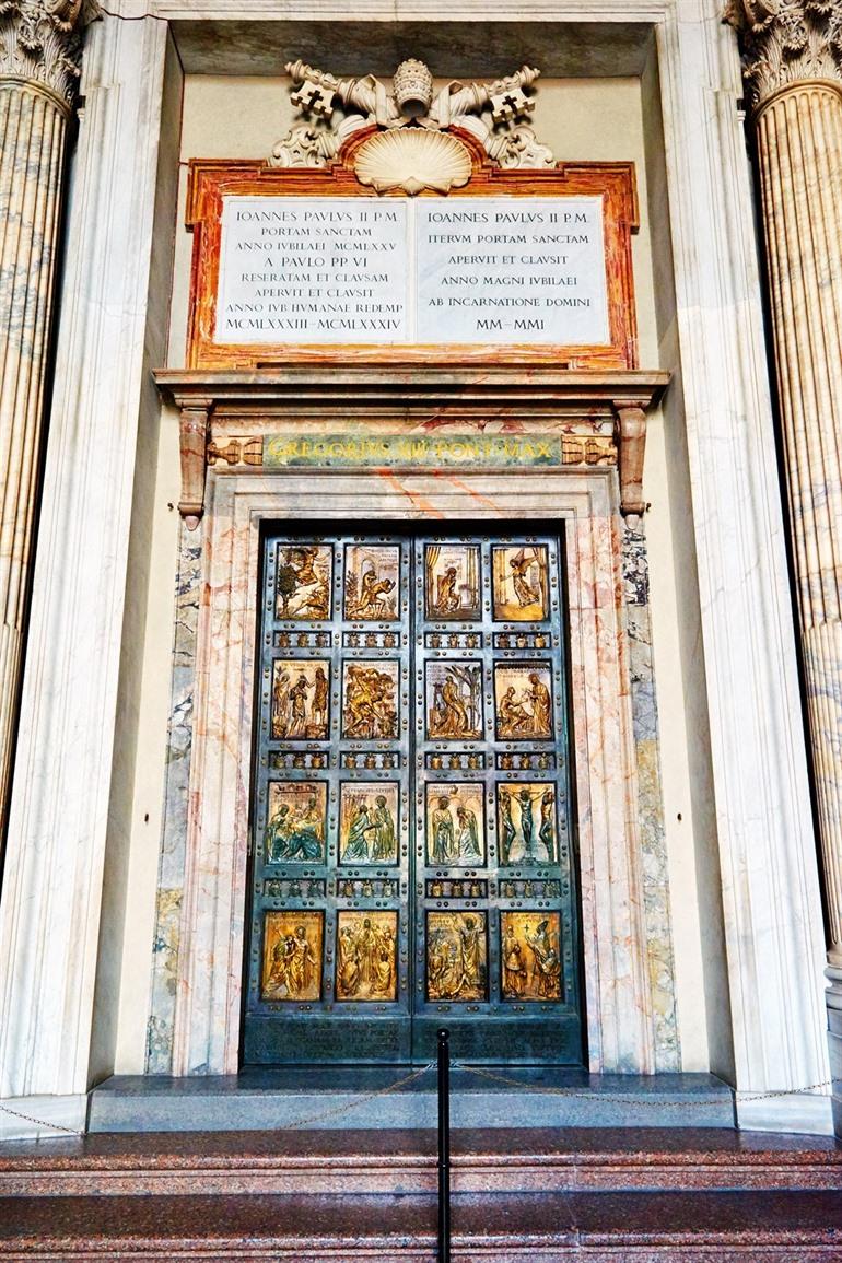 De Heilige Deuren