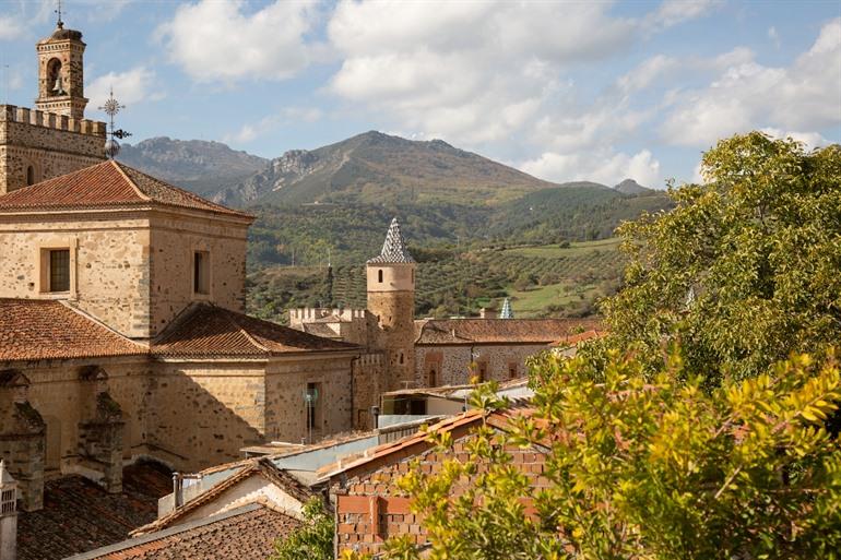 De Hospitals liggen rond het klooster