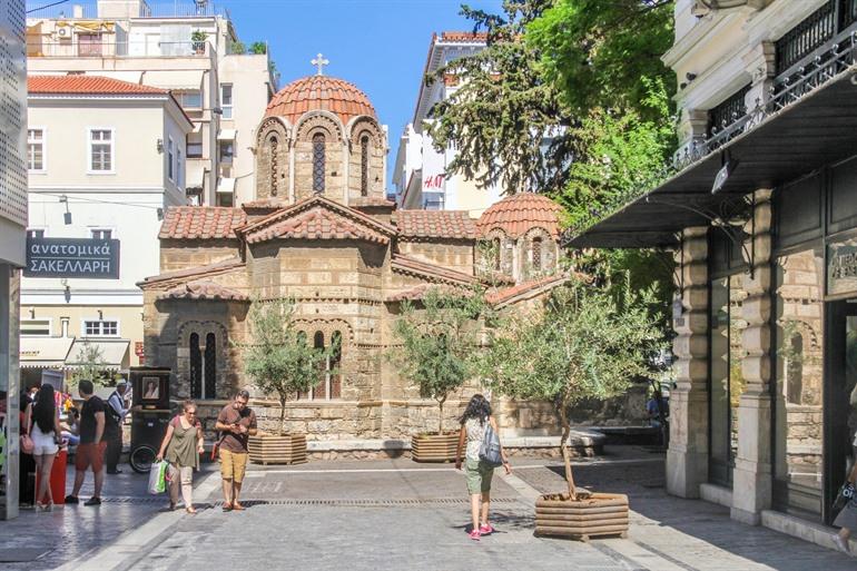 De kerk Panagia Kapnikarea