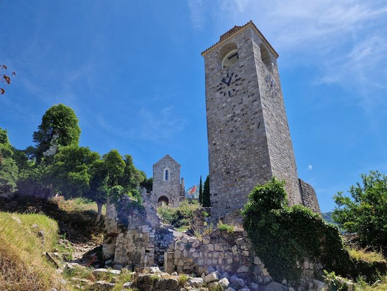 De klokkentoren van Stari Bar