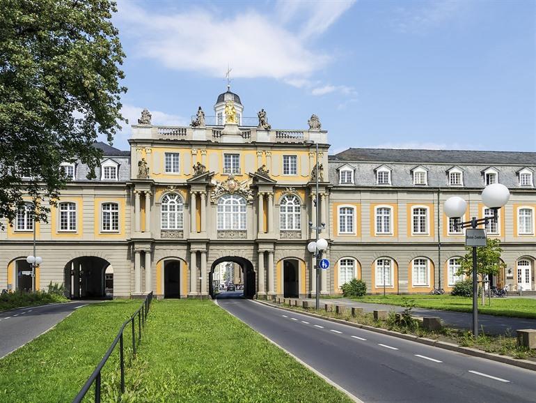 De Koblenzer Tor bezoeken in Bonn