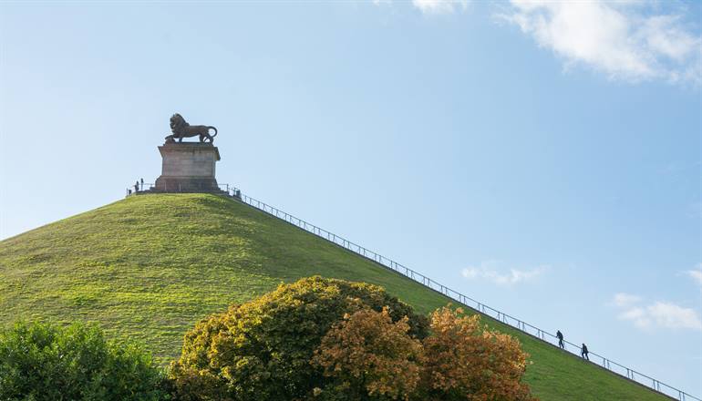 De Leeuw van Waterloo bezoeken