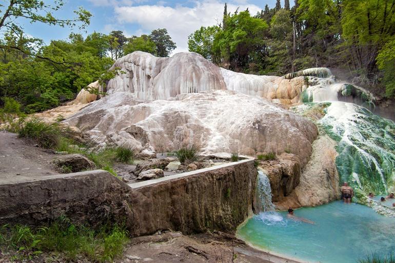 De natuurlijke thermen van Bagni San Filippo