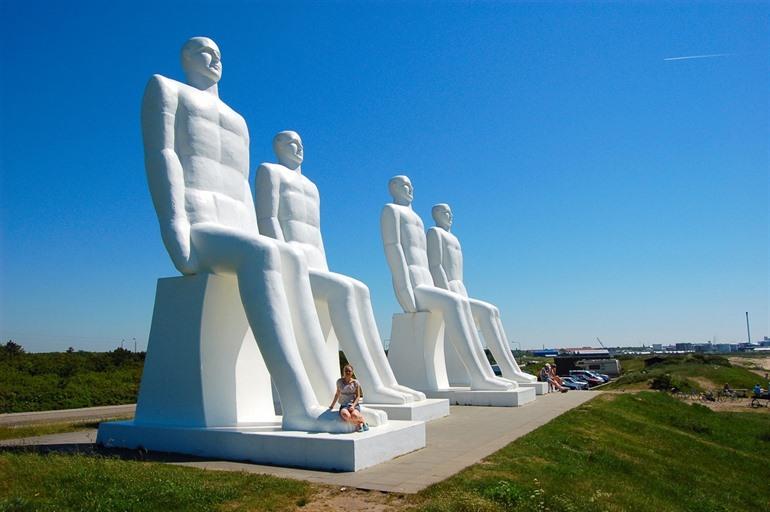De reuzenbeelden bij Esbjerg