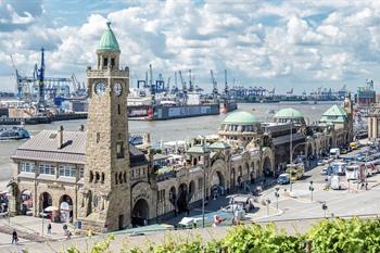 De St. Pauli pier in Hamburg