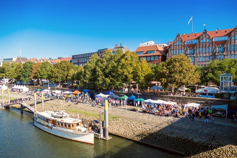 De Weser Promenade in Bremen