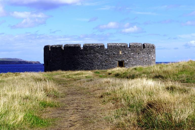 Derby Fort, een voormalig militair fort op St Michael's Isle