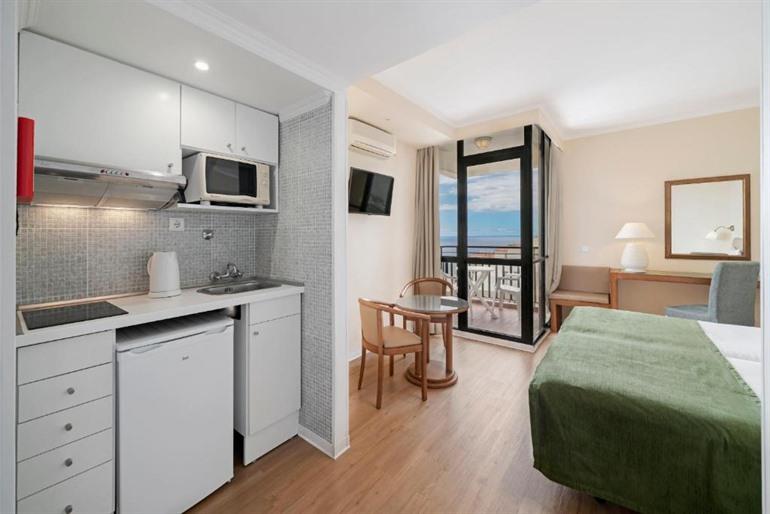 Dorisol Mimosa Studio Hotel boeken