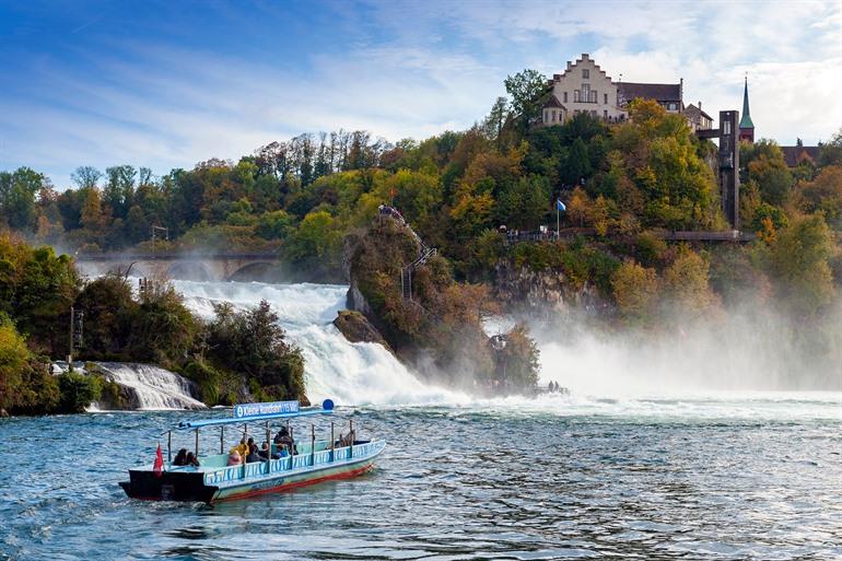Een boottochtje langs de Rijnwatervallen, Zwitserland