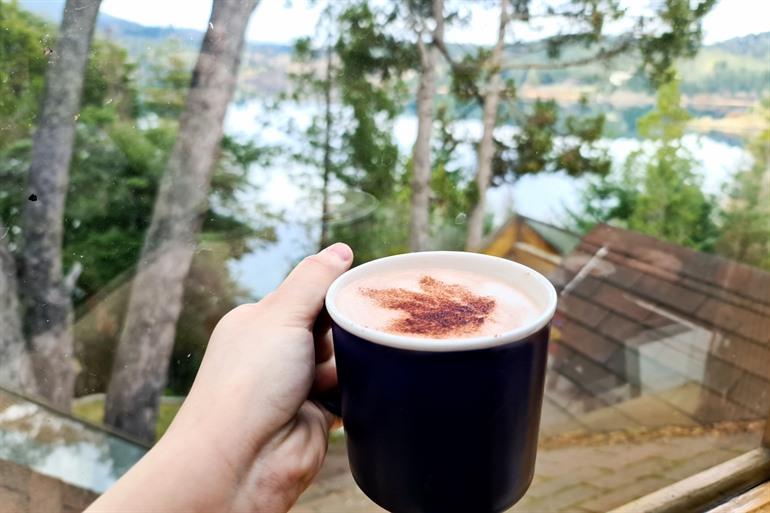 Een kopje warme chocolademelk