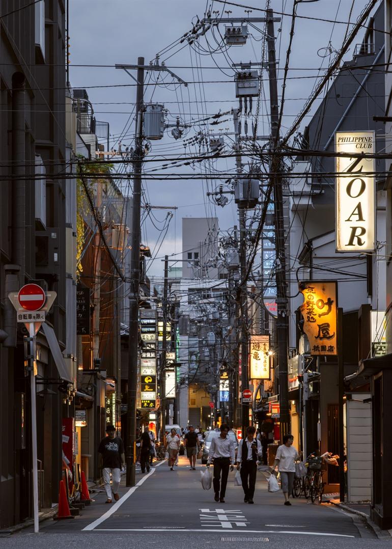 Een steegje in het centrum van Kyoto