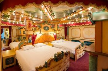 Efteling hotel carroussel suite