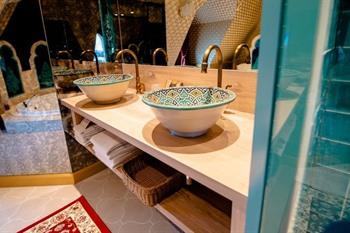 Efteling hotel fata morgana badkamer