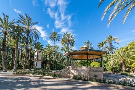 Dé 10 x bezienswaardigheden in Elche / Elx + Palmbomenpark
