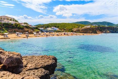Ibiza verkennen: de leukste routes over het eiland
