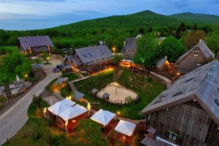 Ethno Houses Plitvica Selo