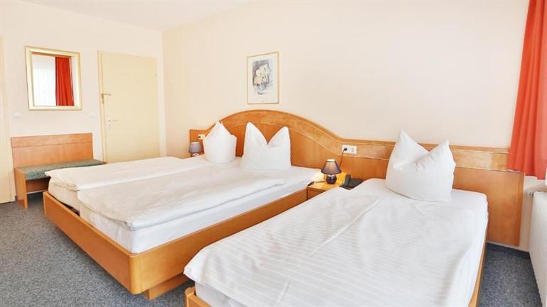 Europa Garna in Pforzheim boeken