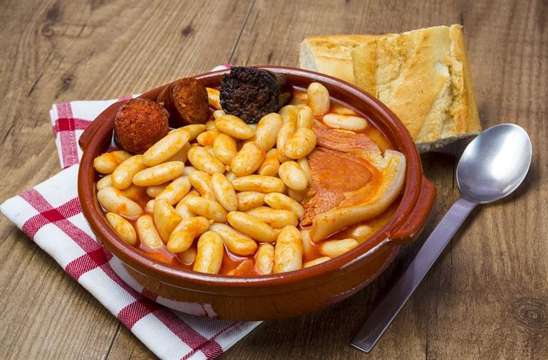 Fabada Asturiana, stoofpotje met witte bonen