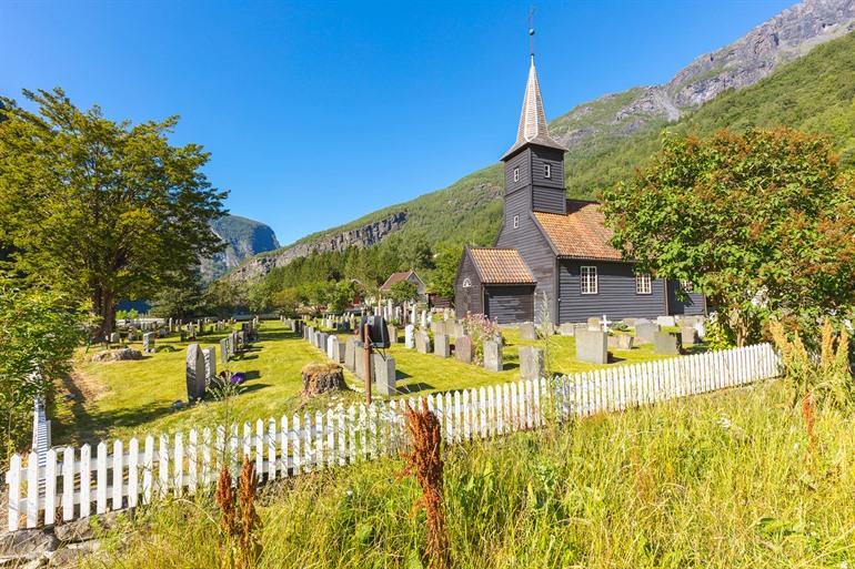 Flåm Kirke, langs de Flåm-spoorweg, Noorwegen