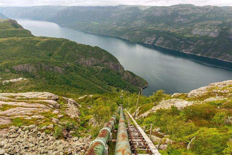 Flørli trappen bij de Lysefjord, Noorwegen