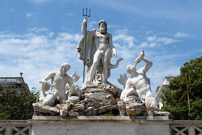Fontana del Nettuno, Piazza del Popolo in Rome