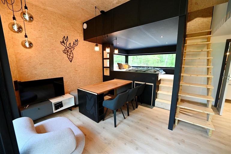 Forest Cube in Oignies, Ardennen