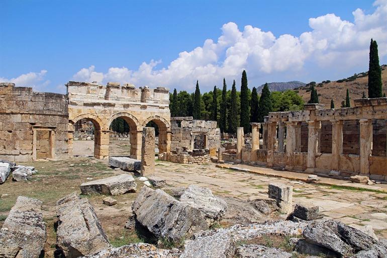 Frontinusstraat in het Hierapolis, Turkije
