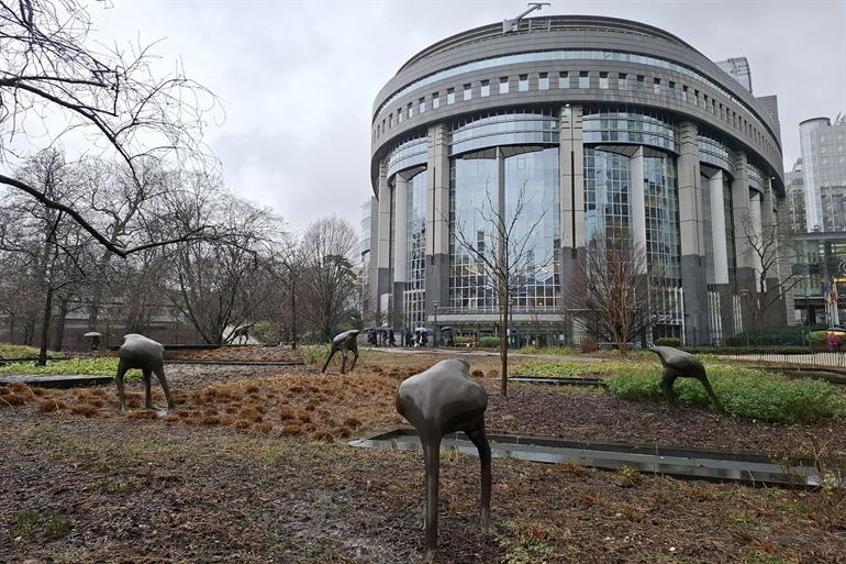 Ga op bezoek in het statige Leopoldpark in Elsene, Brussel