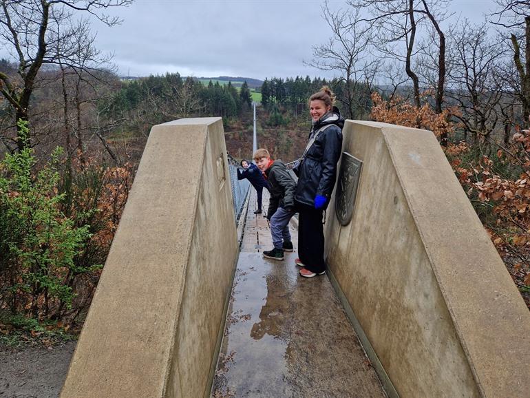 Geierlay hangbrug oversteken