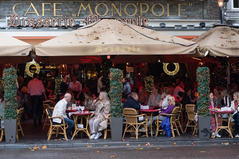 Gezellig op het terras in de kerstperiode