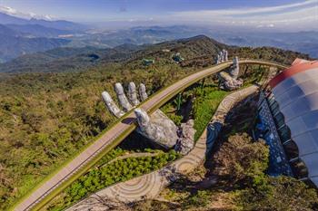 Golden Hands Bridge, Da Nang