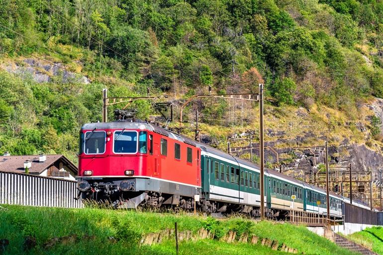 Gotthard Panorama Express