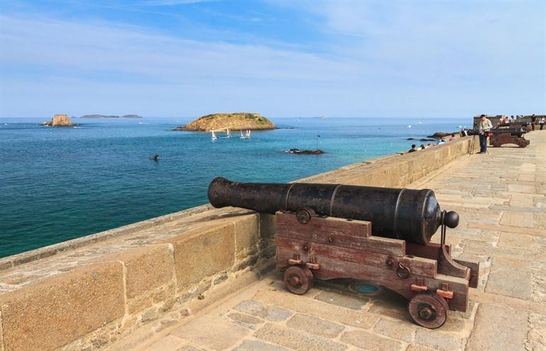 Grand Bé en Petit Bé, vlak voor de kust van Saint-Malo