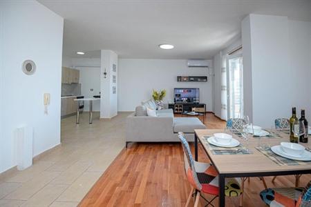 Grand View Apartment in Durrës