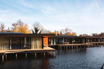 Haven Lake Village boeken